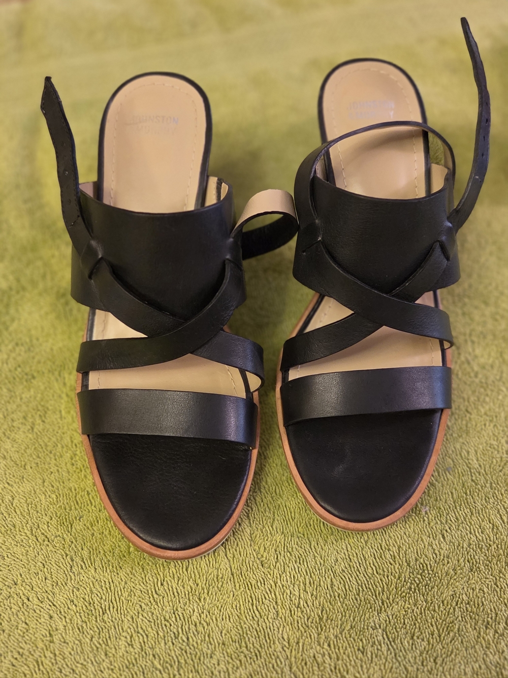Johnston & Murphy Sandals